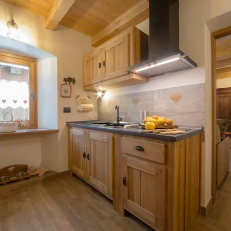 Maison Julie-Lungo La Via Francigena Etroubles Buitenkant foto