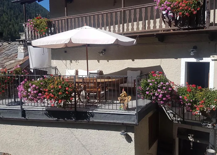 Maison Julie-Lungo La Via Francigena