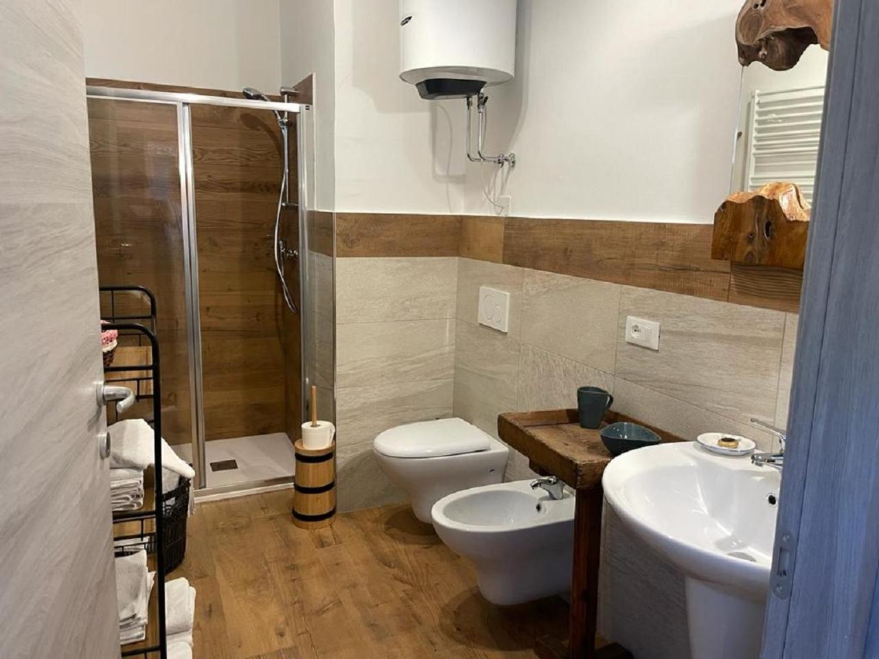 Casa de Férias Maison Julie-lungo La Via Francigena *