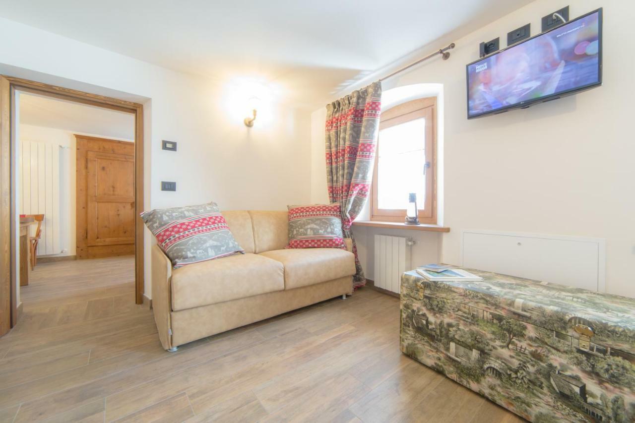 Maison Julie-lungo La Via Francigena Holiday home Etroubles