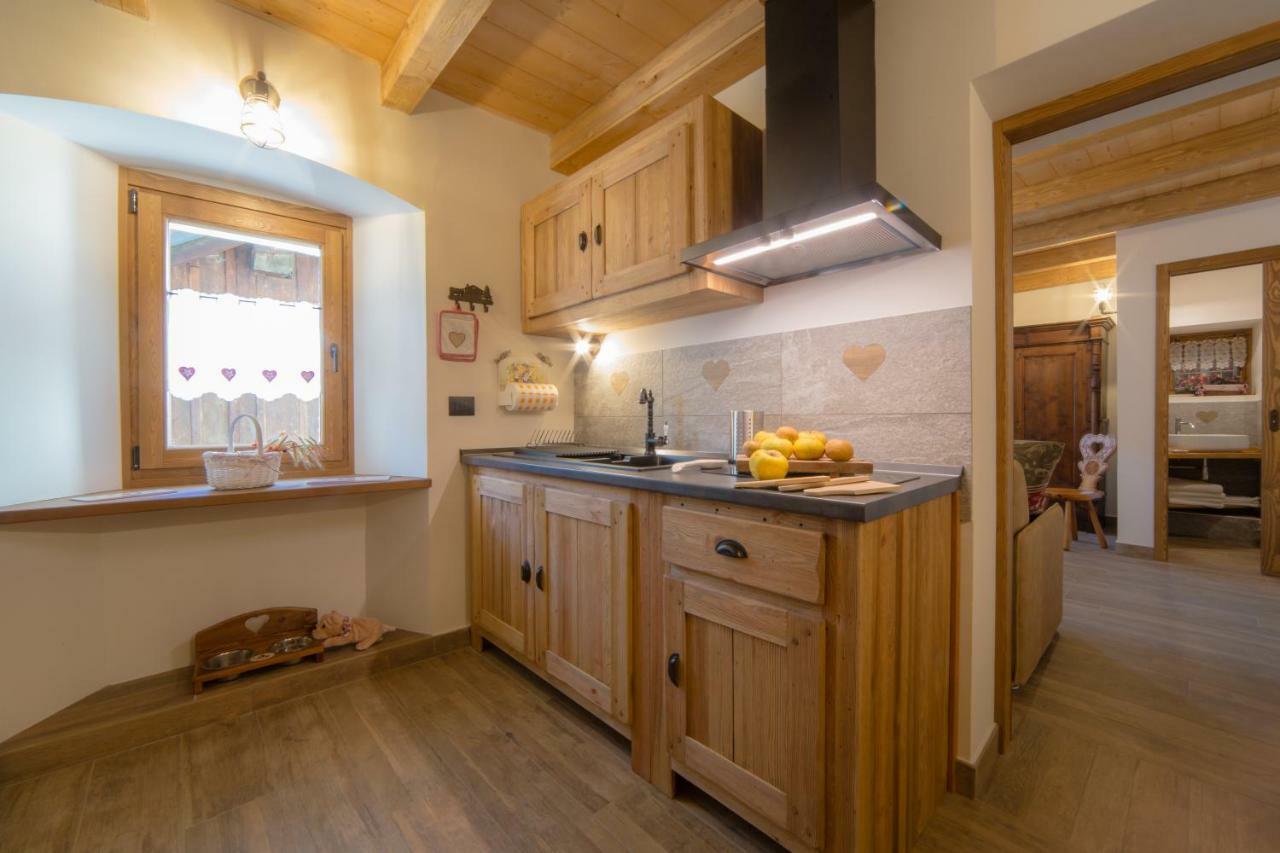 Maison Julie-lungo La Via Francigena Etroubles