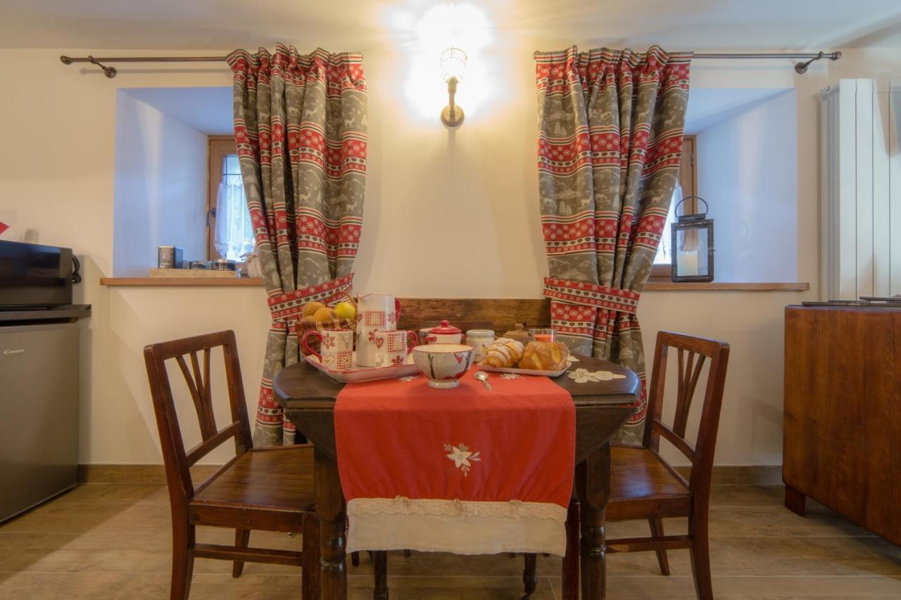 Maison Julie-lungo La Via Francigena * Etroubles